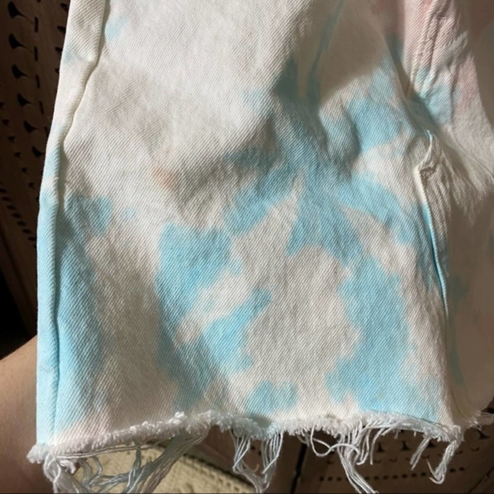 Levi’s Premium Denim Young Blood High Rise Tie Dye Button Fly Skirt 26 - Picture 3 of 9